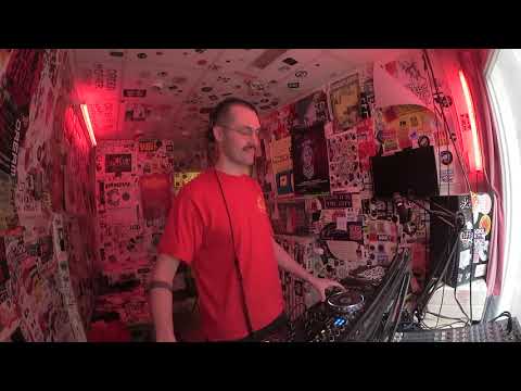 Marlon Hoffstadt at Red Light Radio (05-03-2020)
