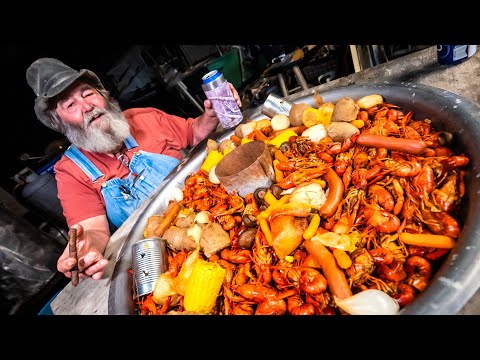 CRAWFISH & COLD BEER with the GODFATHER of the Bayou