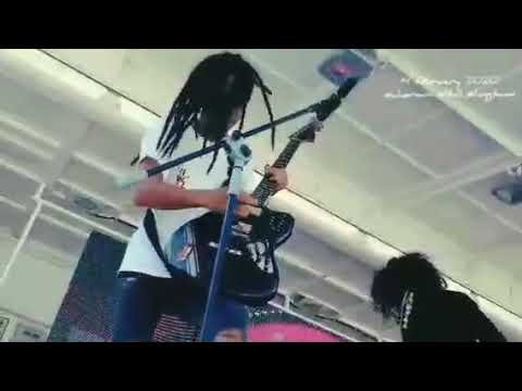 Chermin- by pelita lusoh (solo part)