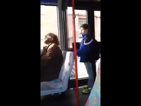 Bekloppter mann im Bus teil 1