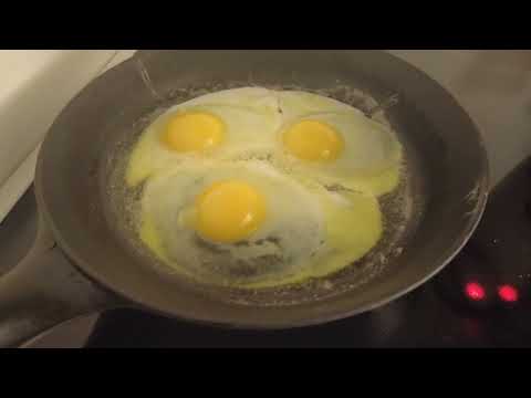 MongoTV_8312 - Mongo Madskole - SPEJLÆG Med KARRY RIS og OLIVEN og KETCHUP