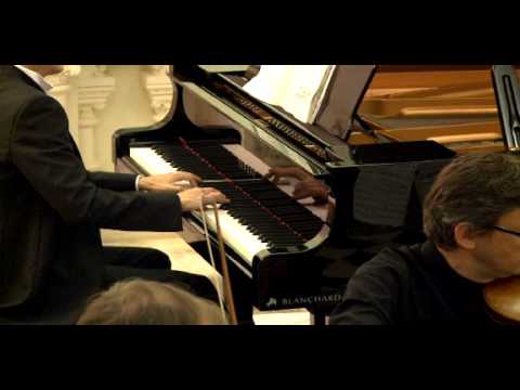 Beethoven Piano Concerto no 5 : 2è mouvement Tri Nguyen & Quatuor Festival de Paillé
