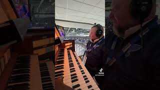 20,000 St. Louis Blues fans singing “My Own Worst Enemy” by Lit over multiple stops in play! 🤘🏼