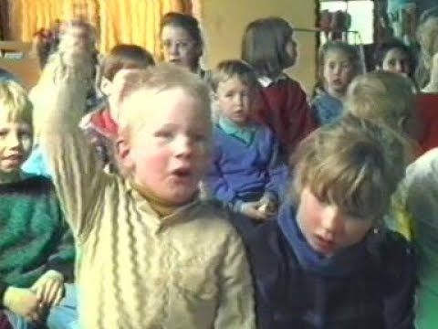 1987 Nieuwsflits april - Hoorn: 'Kluphuis 't Hop' - 'Fancy fair'