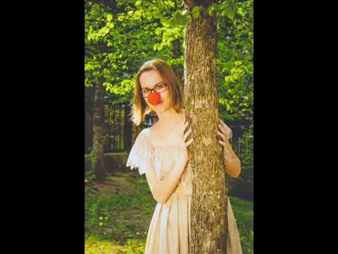 Tři oříšky pro Popelku - Iveta Bartošová ( Cover - Lucie Kohelová )