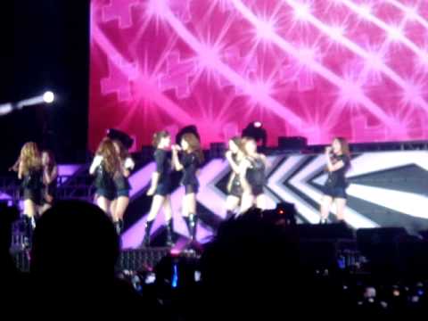[mycam 120922 SMTown JKT] Girls' Generation - Tell Me Your Wish (Genie)