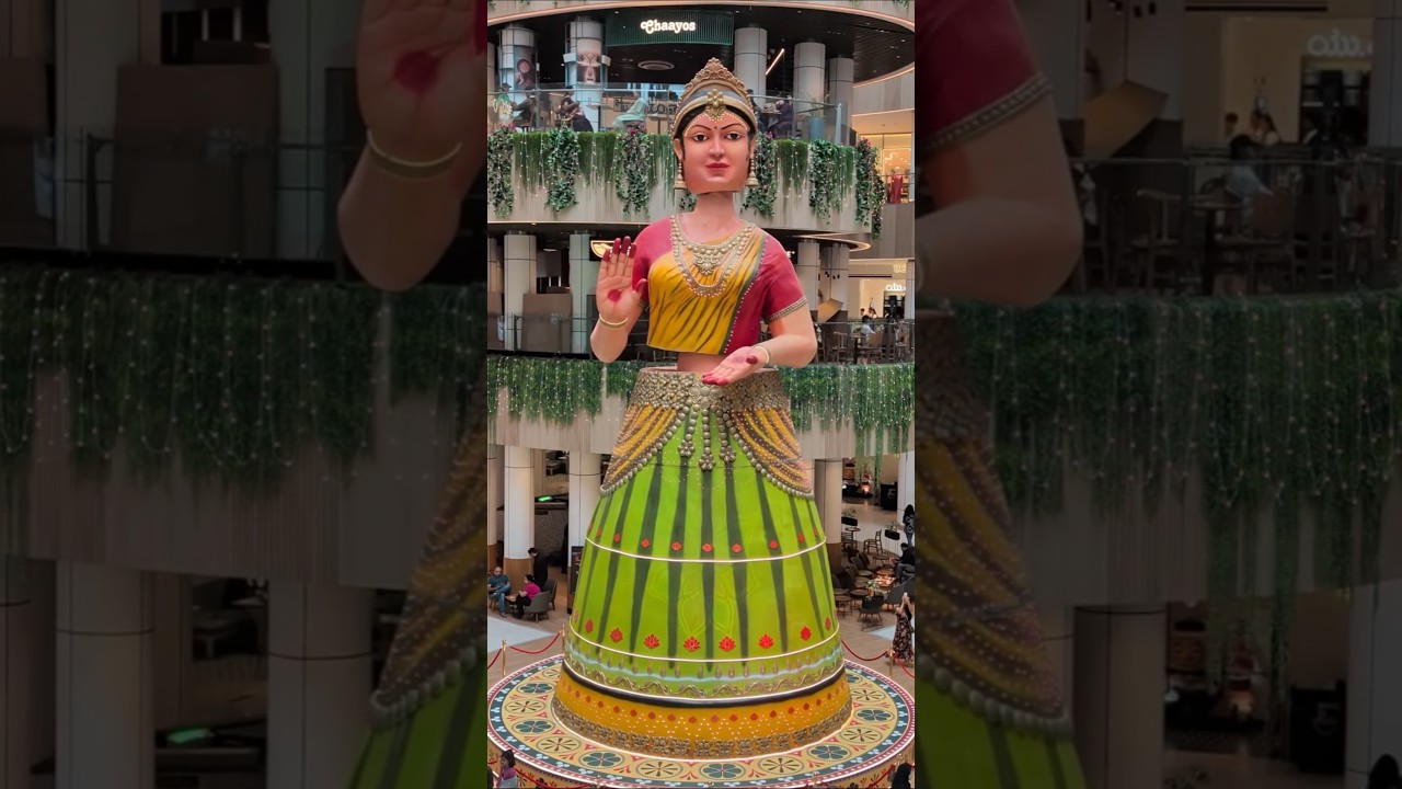 Giant Thanjavur Dancing Doll