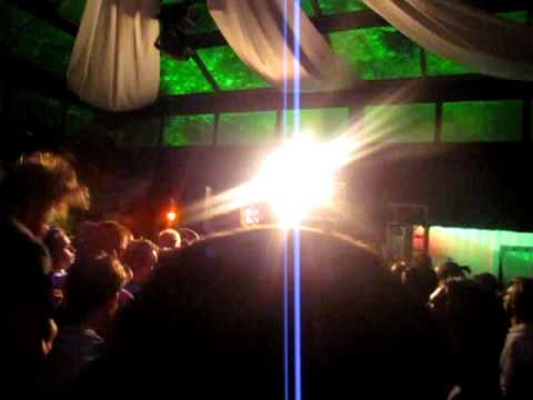 Axwell @ Hamnplan 5 Visby 17/7 2009 - Beat It (Remix)
