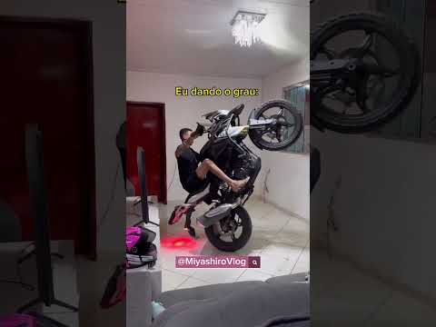 DEGREE IN THE MOTORCYCLE ROOM, SHE ASKED FOR IT 😰 lol #motorcycle #degree #shorts