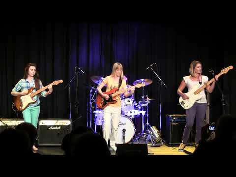 The Crickettes Walk Don't Run