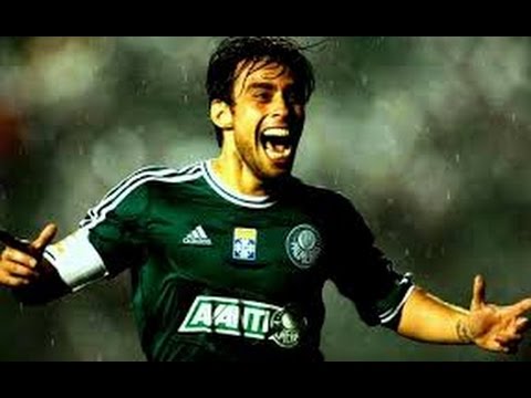 Palmeiras 3x1 Mogi Mirim-Lindo lance de Valdivia dribla 4 de uma vez-Paulistão 04/04/2015