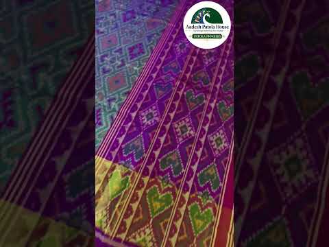 Single ikat Patola Saree Pink Selari Border and Grenish Variyali Chandabhat motifs