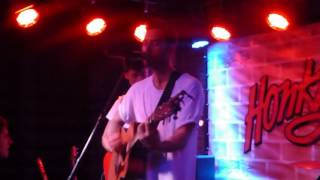 Hasta que salga el sol (Sala Honky Tonk) - Atacados | BEMOL Magazine