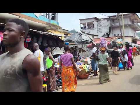 Madness in Sierra Leone Market (Freetown 2022)