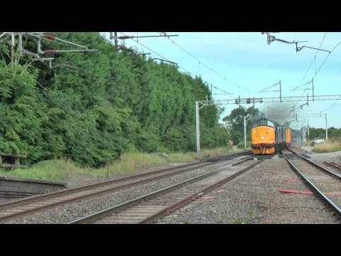 37194 and 37682 on 4Z60, 07:52, SO, Ditton (O Connors) - Tees Yard (Panasonic)