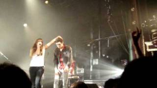 Duchess Says - Black Flag