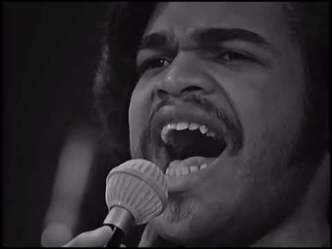 Edwin Hawkins Singers Feat. Walter Hawkins and Edwin Hawkins - He's Got The Whole World In His Hands