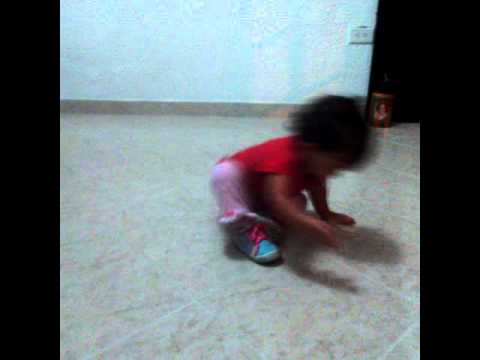 Niña bailando swagga