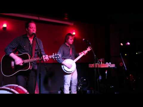 The O's cover 'Sorta'