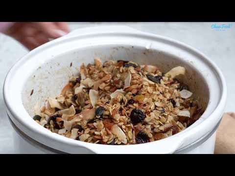 Super Easy Slow Cooker Homemade Granola Recipe