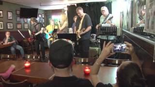 Jenny Amlen Musical Tribute Show at Desmonds Tavern 4-29-17
