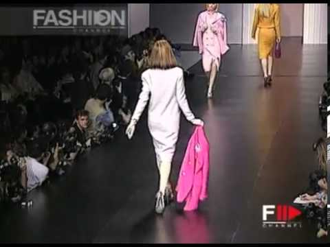 Valentino Autumn Winter 1995 1996 Paris 1 of 8 pret