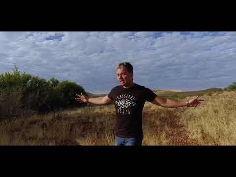 Juan Boucher ft. Jan Rhaap - Huisie in die Bos (Amptelike Musiekvideo)