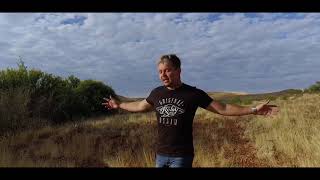 Juan Boucher ft. Jan Rhaap - Huisie in die Bos