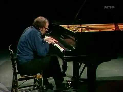 Glenn Gould - Fugue in E Major from The Well Tempered Clavier Book 2 - BWV 878