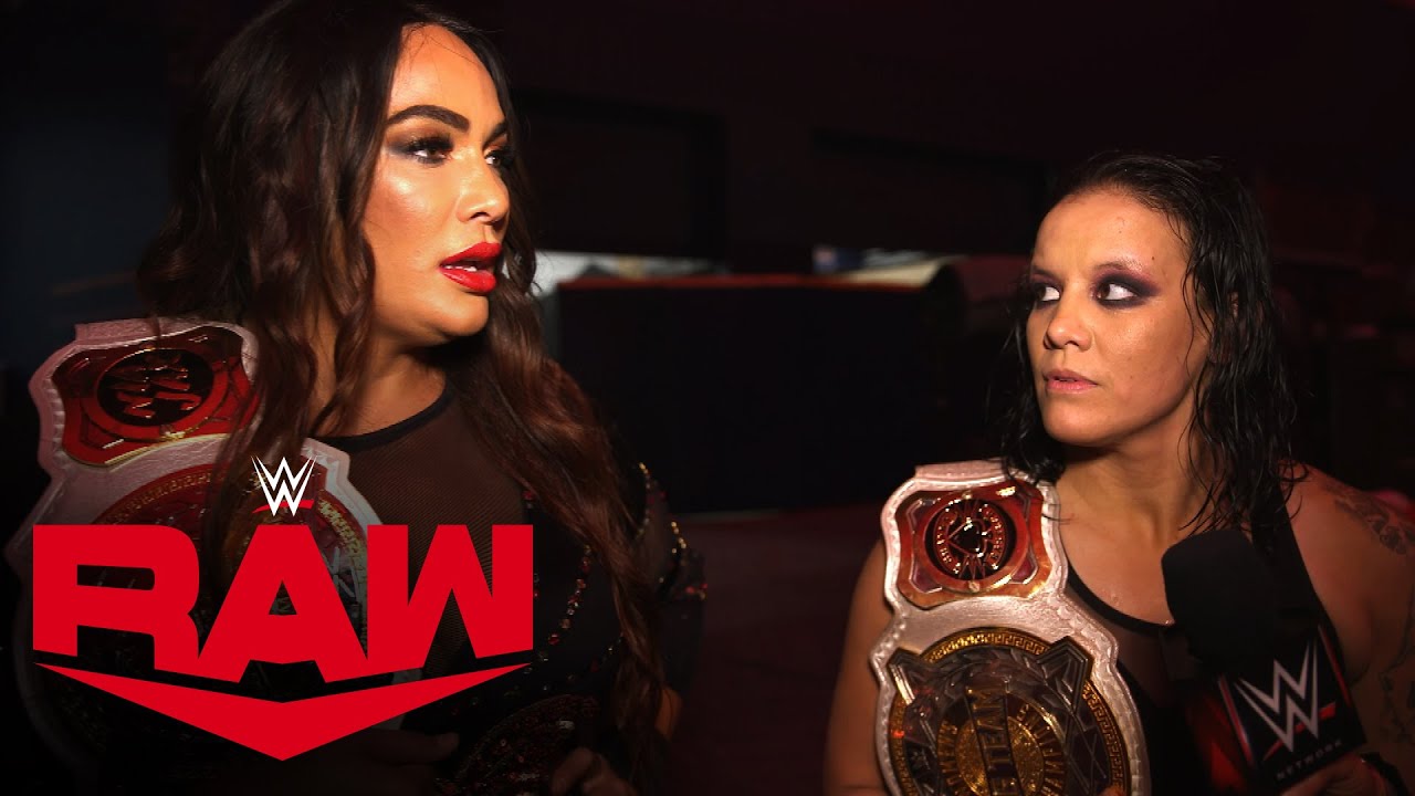 Nia Jax Walks Out Of WWE Raw Talk After Jokes About Her Hole 2. Смотреть эт...