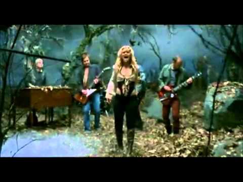 Kelly Clarkson 10 Years Later