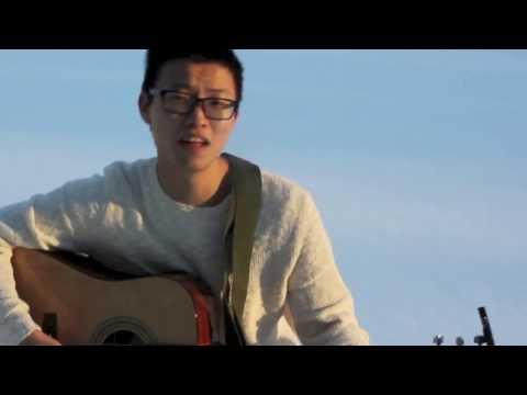"Last Christmas" sung by a Chinese guy after snow storm