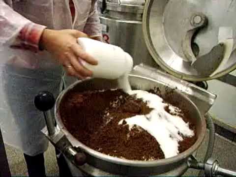 Chocolate spread production