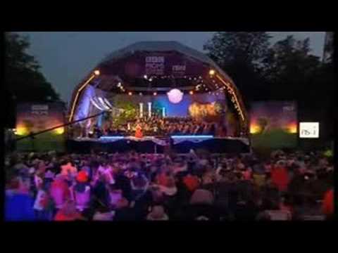 Brindisi by Alfie Boe and Rebecca Evans