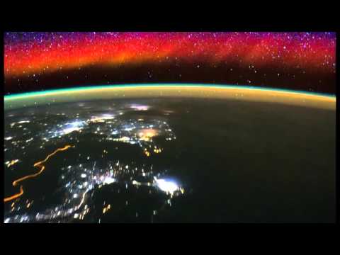 Extended: Timelapse of the Earth's horizon from the ISS