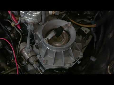 High idle and choking throttle of M104.980 engine - engine bay view