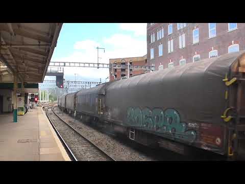 DB Cargo UK Class 66 no: 66164 @ Newport  {618R} 28/05/2019.