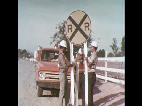 Safety Facts About Crossing Tracks (1970)
