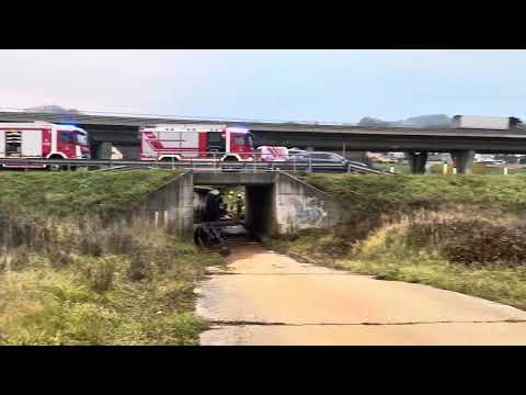 Nesreča oklepnega vozila v krožišču Pesnica - 3.12. 2025