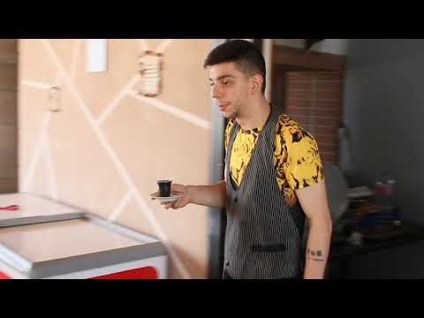 Rafaniello & Magrolino - UNO STRANO CLIENTE