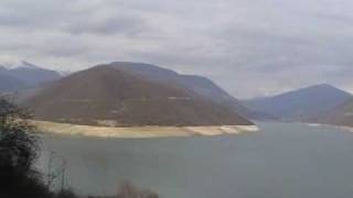 preview picture of video 'Jinvali's reservoir, mysterious island and snow mountains'