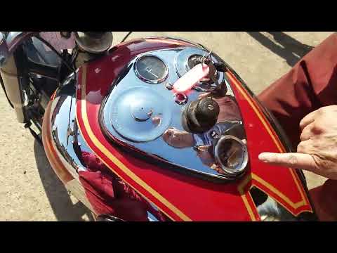 1950 Ariel Square Four 1000cc at Andy Tiernans #09300ARL