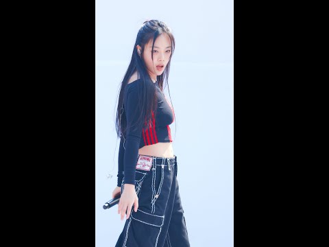 [4K]230319 비비(BIBI) - 나쁜X  직캠 fancam @올림픽공원 평화의광장