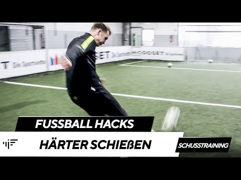 Härter schießen mit Bundesliga-Profi Callsen-Bracker  | Fussball Hacks| iM Football