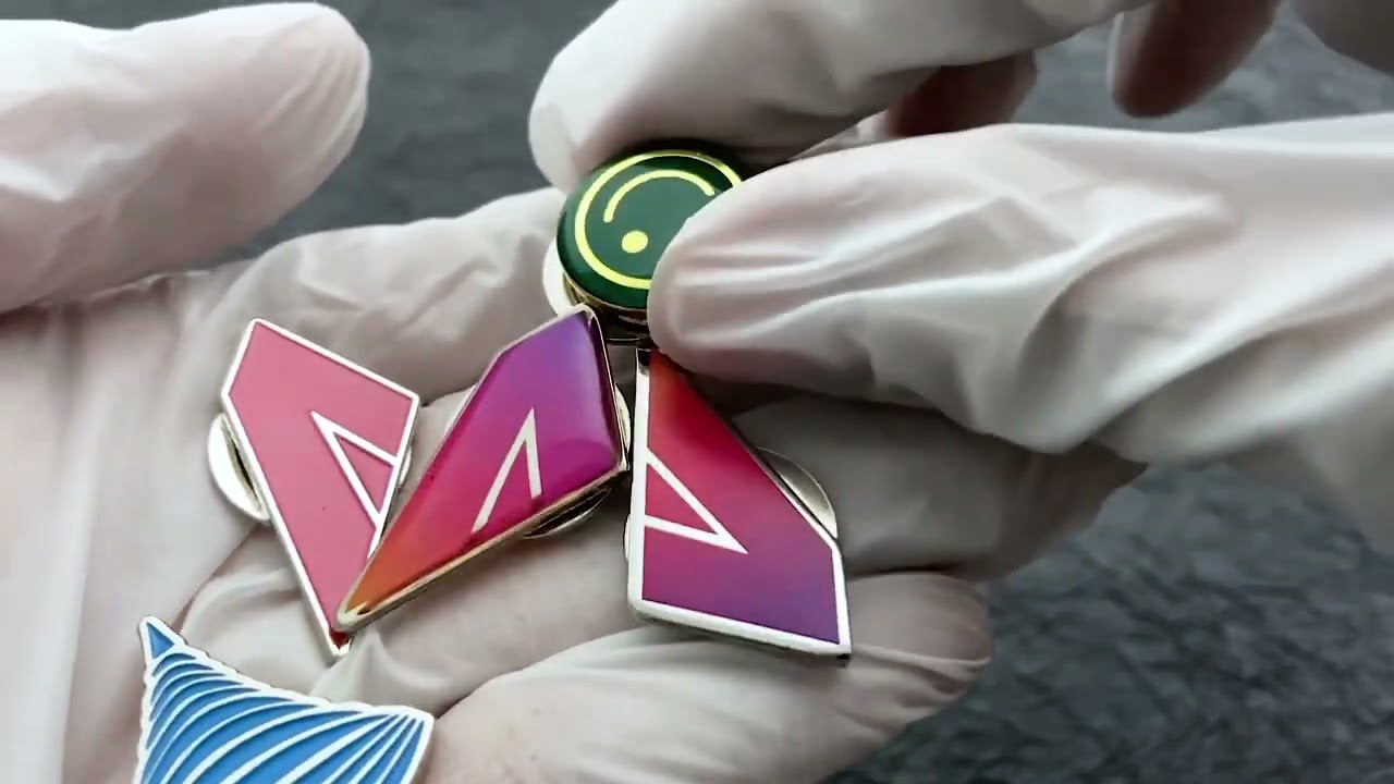 1784 - Seven Designs Of Enamel Stickers Epoxy Resin Magnet Badges