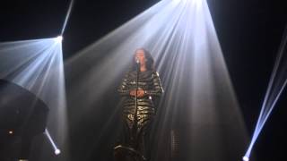 Les temps qui courent Amel Bent Montgeron