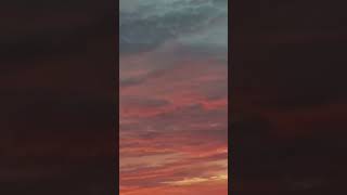 Download lagu Senja berlalu ketika ia berpulang mp3 Download lagu Senja berlalu ketika ia berpulang mp3