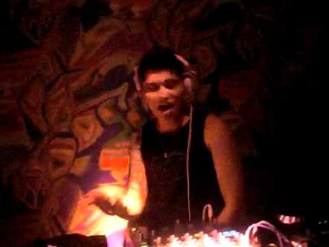 Dj Alexx Berrios  Brend  New Day  Especial Licked Party 05/02/2012