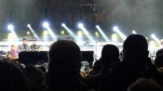 Elton John - Your Sister Can&#39;t Twist (But She Can Rock &#39;N&#39; Roll) - New York City 12-04-2013