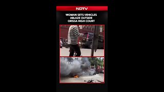 Download lagu Woman Sets Vehicles Ablaze Outside Orissa High Court mp3